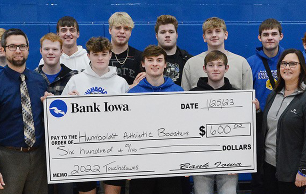 Bank Iowa Shenandoah presents donation to Humboldt Athl