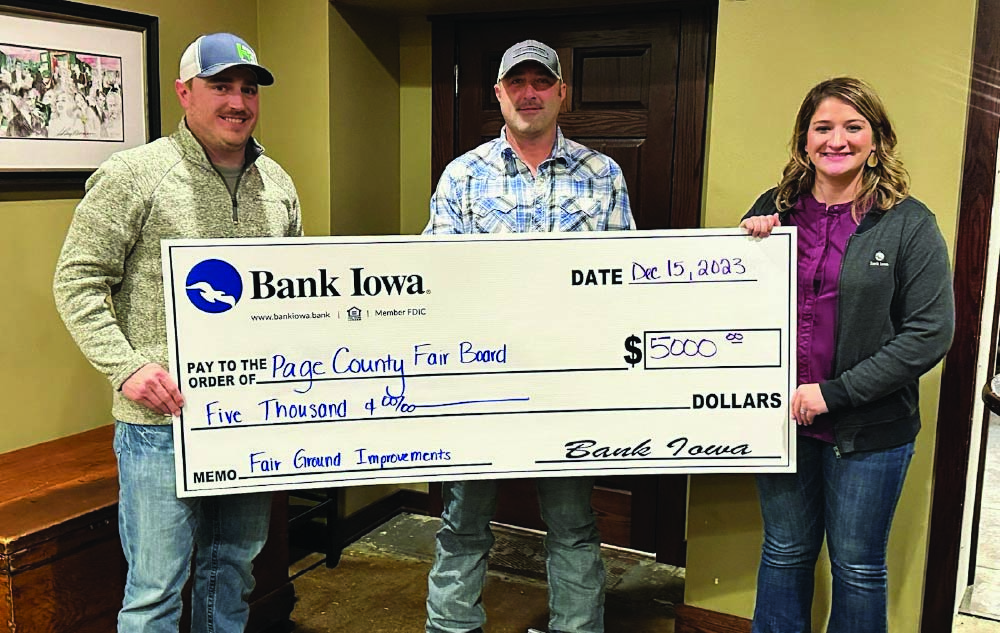 Bank Iowa Donates to the Page County Fair