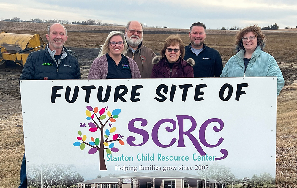 Bank Iowa Shenandoah employees at the site of the futur
