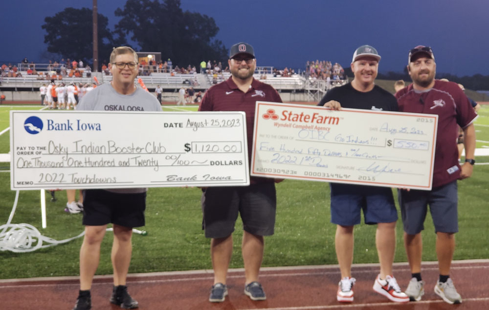 Oskaloosa Pays up for Touchdowns