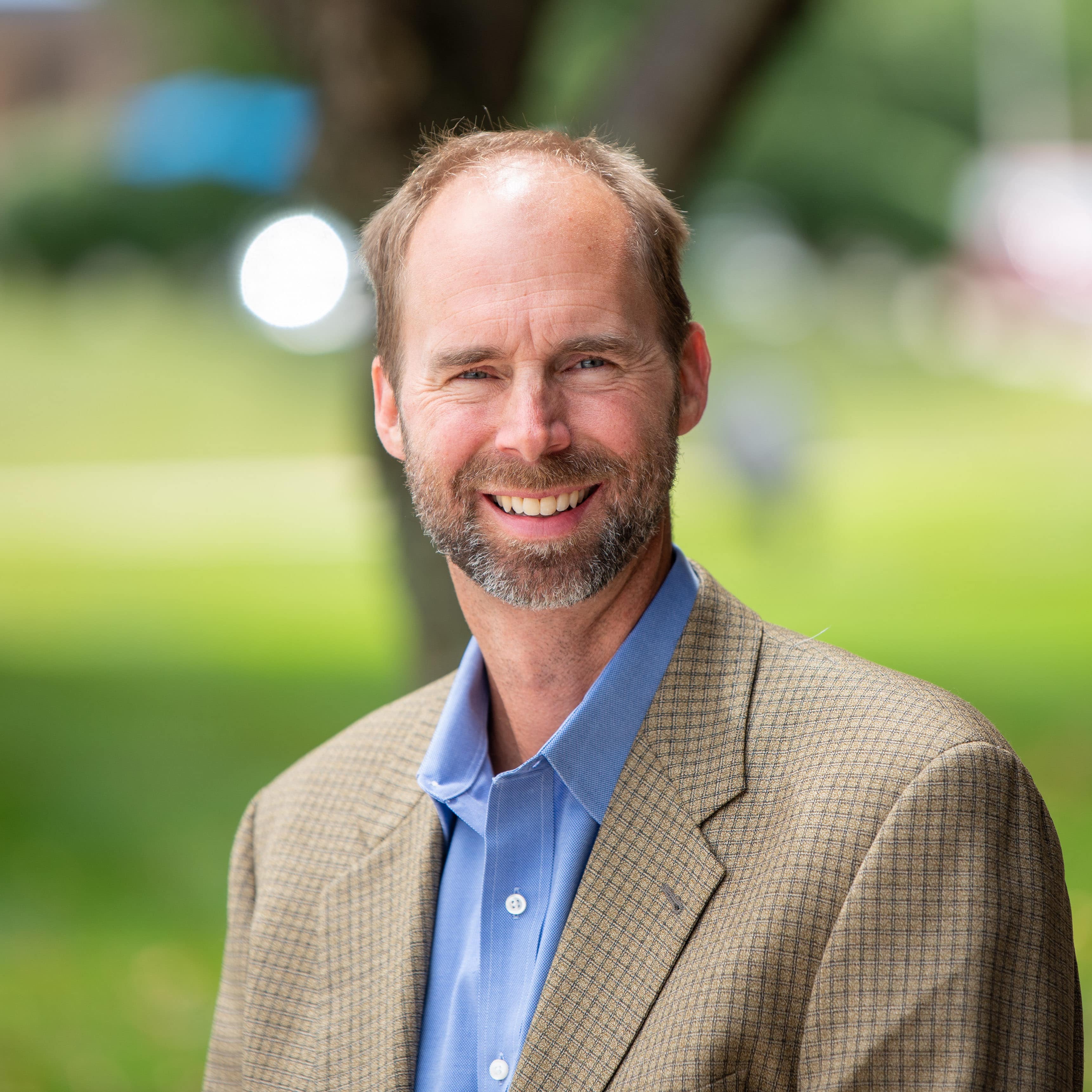 Headshot of J.B. Barr